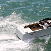 barca cu motor electric  foto off the hook yachts jpeg