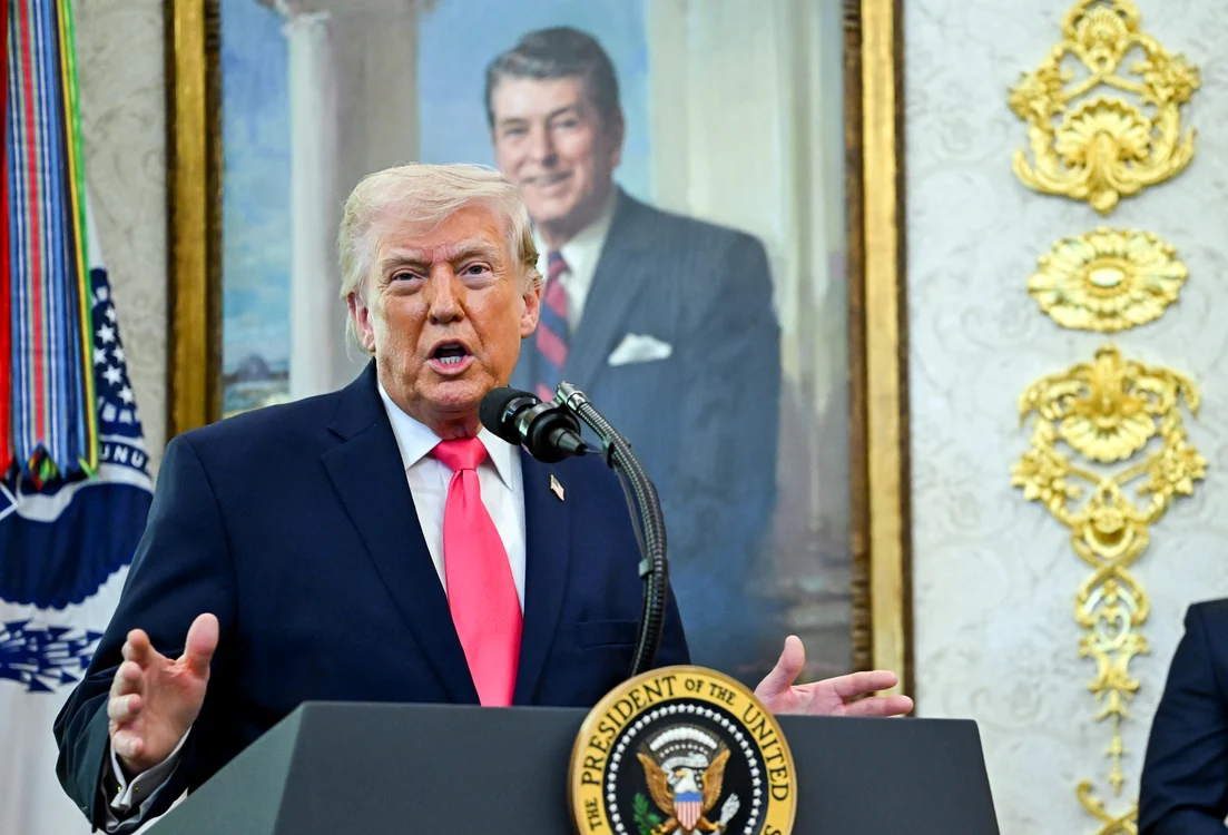Donald Trump la Casa Albă. FOTO EPA EFE