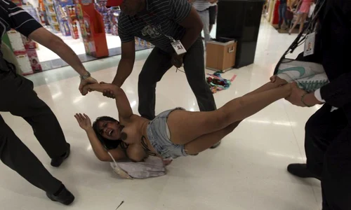 Grupul Femen (FOTO REUTERS) jpeg