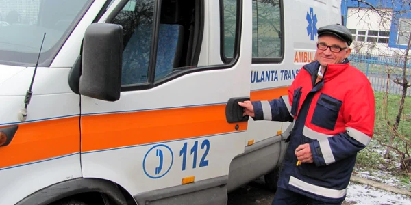 Simion Trandafir lucrează pe Ambulanţă de peste trei decenii