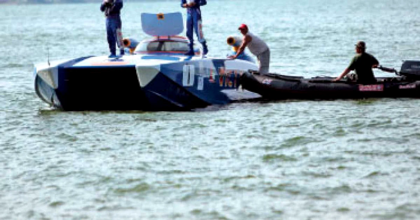 FOTOGALERIE Final cu surprize la Formula 1 pe apă