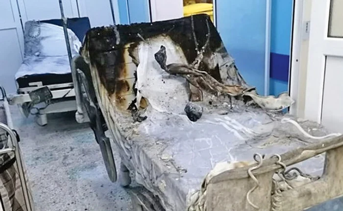 Echipajele de pompieri au stins focul în 40 de minuteFoto: adevarul.ro