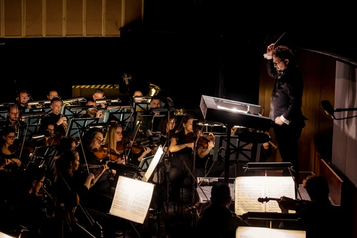 Orchestra Operei Naționale București, dirijor Daniel Jinga