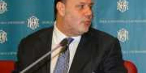 Vicelider BNR: După trecerea la Euro, cursul nu va fi nici 5 lei/euro, nici 2,5 lei/euro