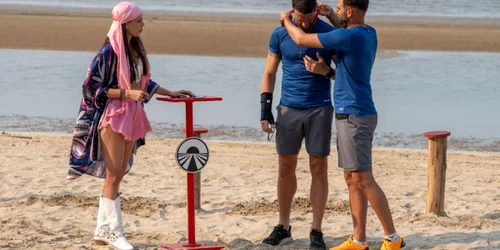 amuleta Adi Nartea si Cosmin, foto Antena 1 jpg