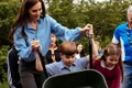 Printul Louis si Printesa Catherine de Wales  Sursa foto captura foto Instagram theroyalfamily jpg
