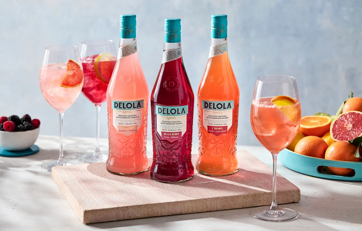 Jennifer Lopez lansează cocteilurile Delola (2) jpg