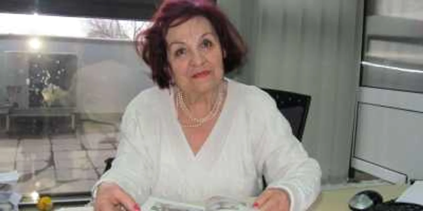 Doina Coş a publicat trei cărţi cu picturile sale