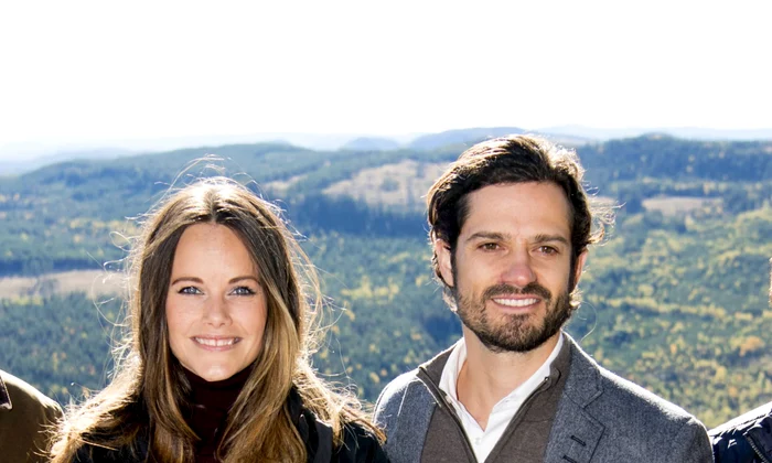Prinz Carl Philip und Prinzessin Sofia im Hykjeberg Naturpark jpeg