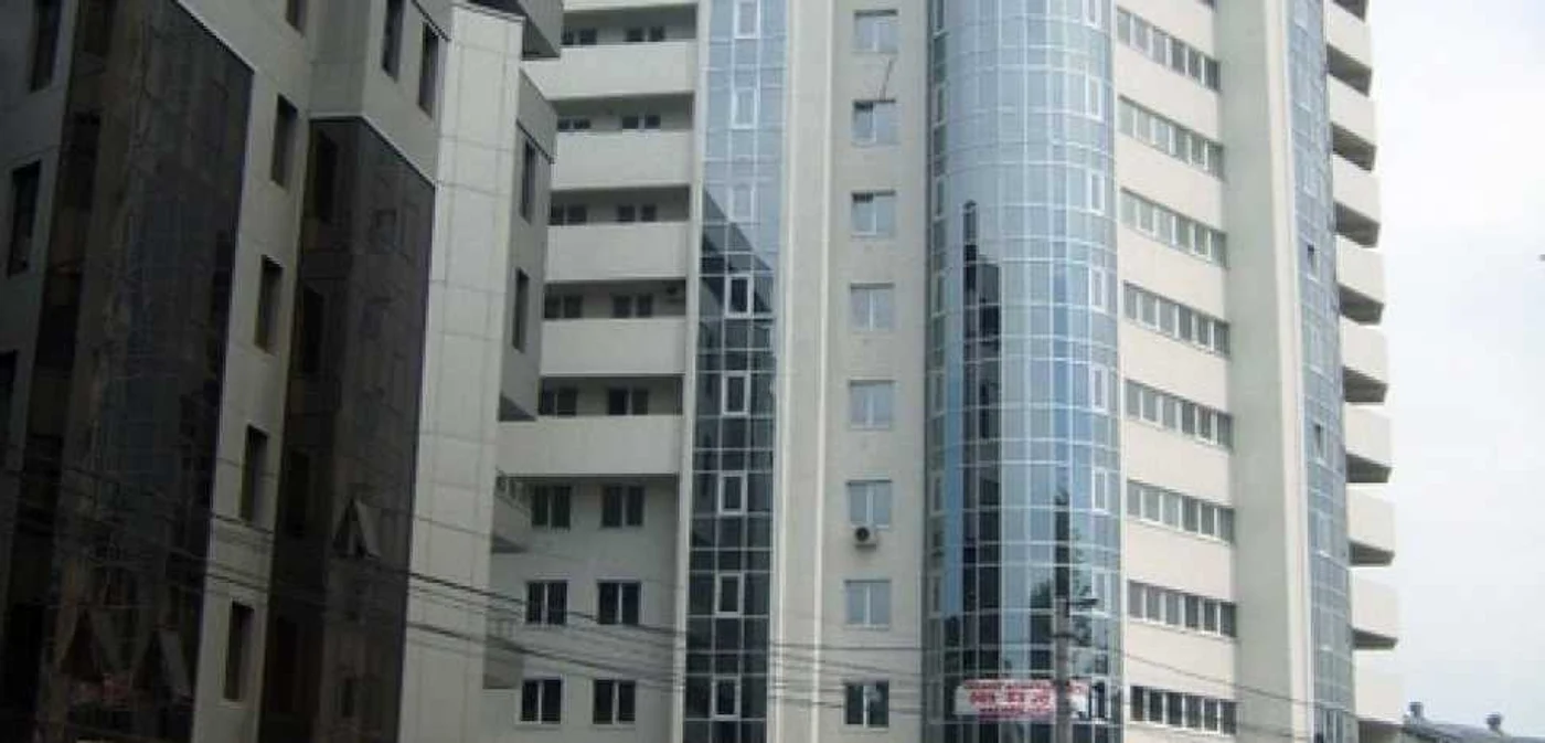 Tudor Baliţchi şi-a cumparat apartament şi loc de parcare în acest bloc FOTO makler.md
