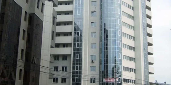 Tudor Baliţchi şi-a cumparat apartament şi loc de parcare în acest bloc FOTO makler.md