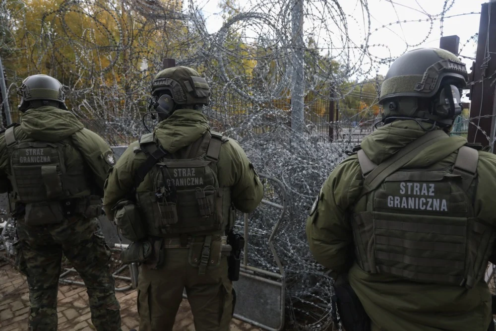 Rusia trimite migranți în Europa prin tuneluri secrete din Belarus