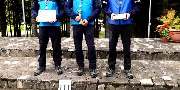 jandarmi la incaltime