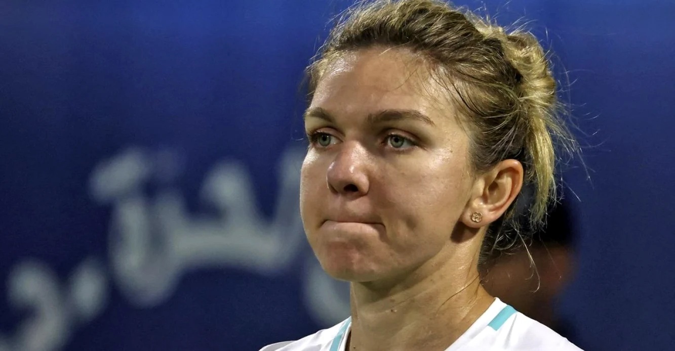 Simona Halep a fost alungată de pe terenurile de tenis. Foto Gettyimages