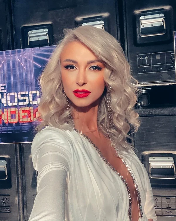 5 andreea balan salariu te cunosc de undeva 3 jpg jpeg
