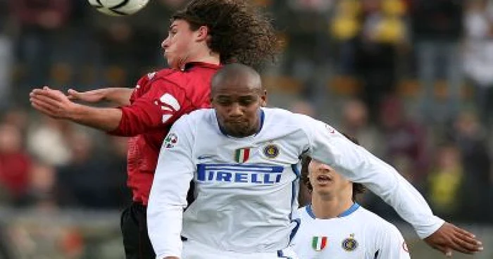 Olivier Dacourt (alb) era nemulţumit de metodele de antrenament ale lui Boloni