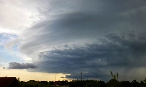 nori de furtuna Targu Jiu   Foto Sever Weather Alert Gorj jpg