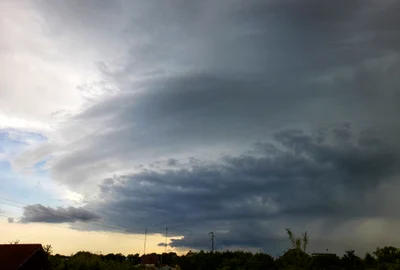 nori de furtuna Targu Jiu   Foto Sever Weather Alert Gorj jpg