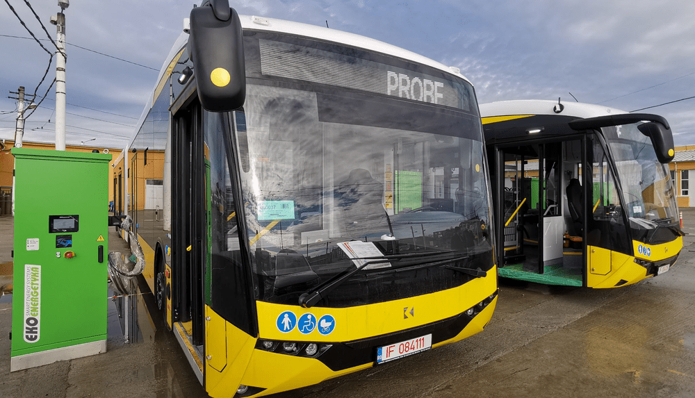 Noile autobuze electrice de la Timișoara, scoase pe traseu fără stații de încărcare rapidă. Ce spun autoritățile