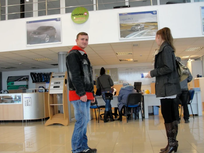 Antal Cocsis şi Edina Szekely se gândesc serios la varianta achiziţionării unui autoturism Dacia Duster