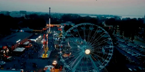 Satul de vacanta webp