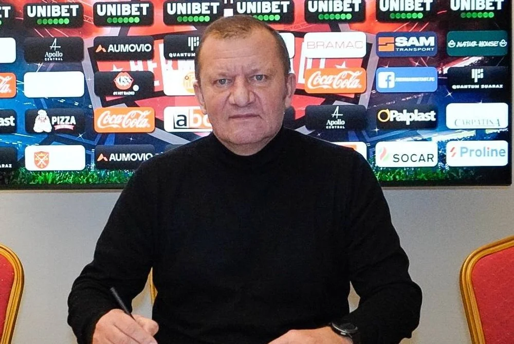 E oficial: Dorinel Munteanu a semnat cu Hermannstadt. Angajament pe un an și jumătate pentru „Neamț”