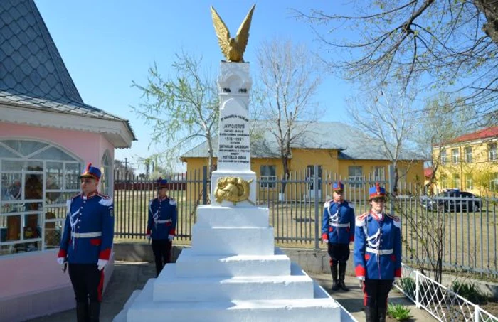 monument jandarmi Galati 1