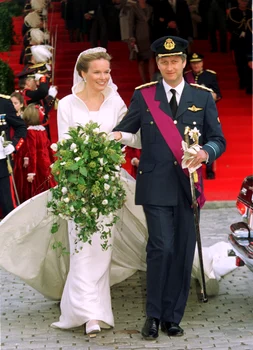 Regina Mathilde a Belgiei la nunta ei cu Regele Filip 