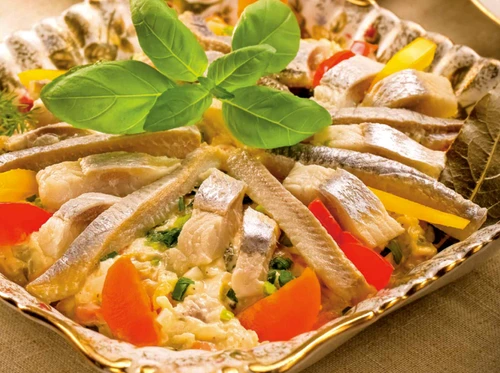 salata de hering cu sos de lamaie jpg