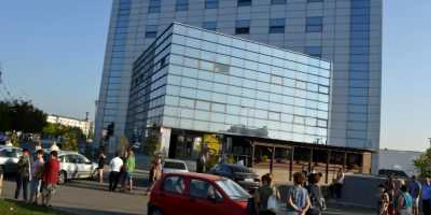 Firma de publicitate unde se realizau documente false funcţiona în incinta Centrului de Afaceri Vaslui