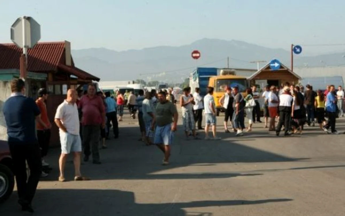 Poliţiştii au constrolat comercianţii din Piaţa Stupini. FOTOArhivă.