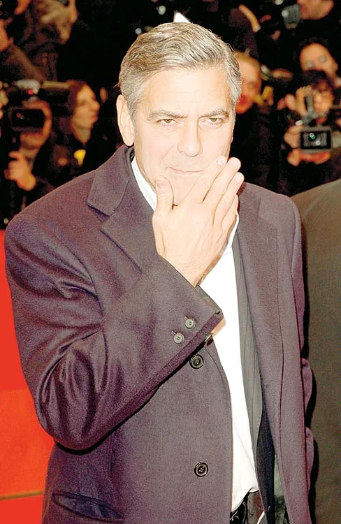 Preferă să dea banii, decât să mai stea “holtei bătrân” (Fotografii: photoland wenn/ reuters/ guliver/ splashnews)