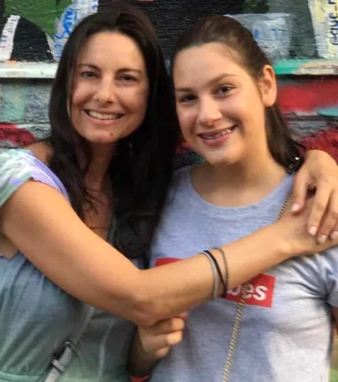 
    Bunica și mama Liviei Dilă  