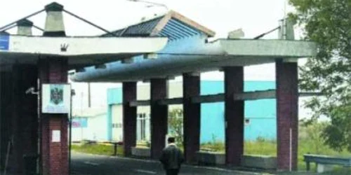 Reşiţa: Un ialomniţean a fost prins în flagrant în timp ce mituia un poliţist de frontieră