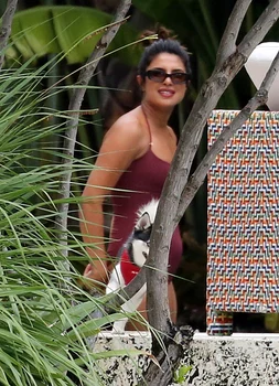 2 priyanka chopra profimedia 0462224575 1 jpg jpeg