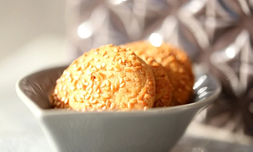 Fursecuri cu susan  Sursa foto shutterstock 1852921957 jpg