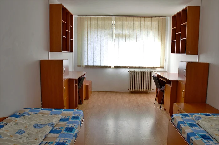 În camera de cămin vor maximum doi studenți