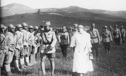 Regina Maria: „Ce dimineață frumoasă, cât de tăcut și liniștit e totul, dar eu știu că va fi război!” jpeg