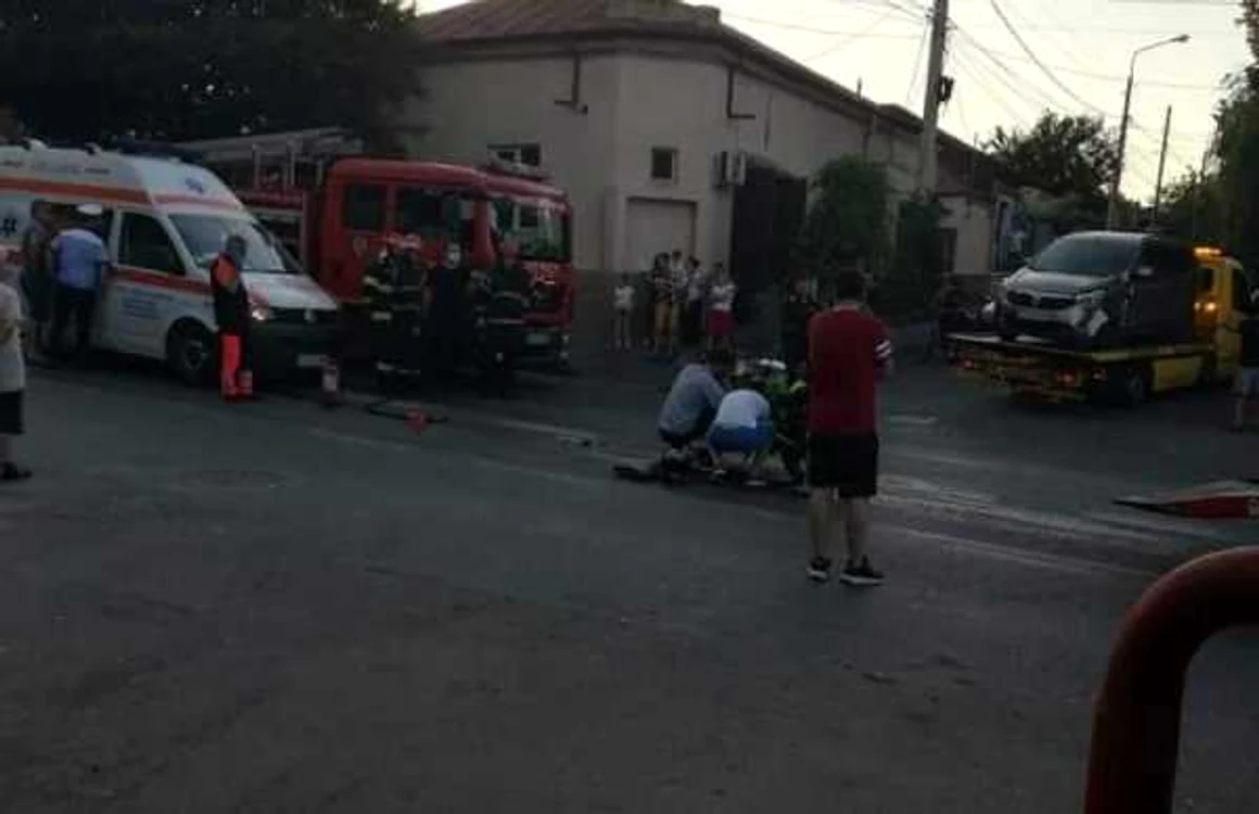 Medicii l-au resuscitat minute în şir pe motociclist Foto: GSDG