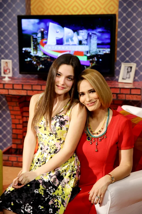 Alexia Eram, Foto Pro TV