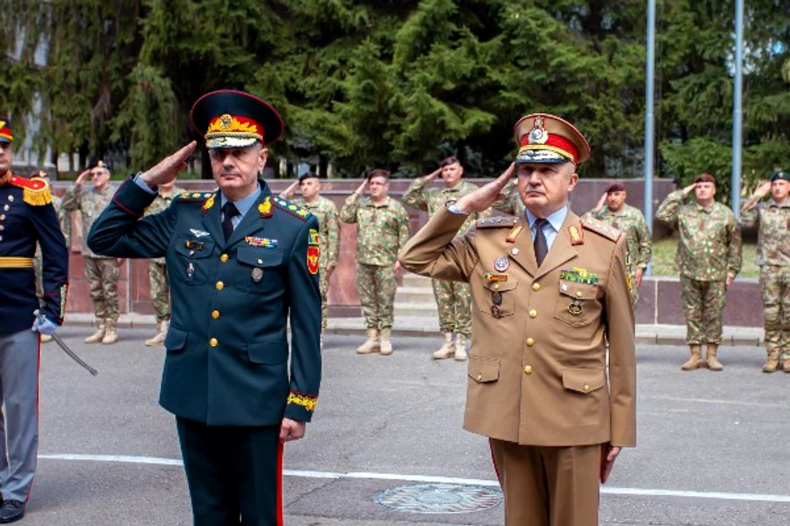 Șeful Armatei Române se află în vizită la Chișinău. FOTO: Army.md