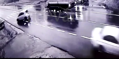 5bf55effdf52022f75ab6398 jpg