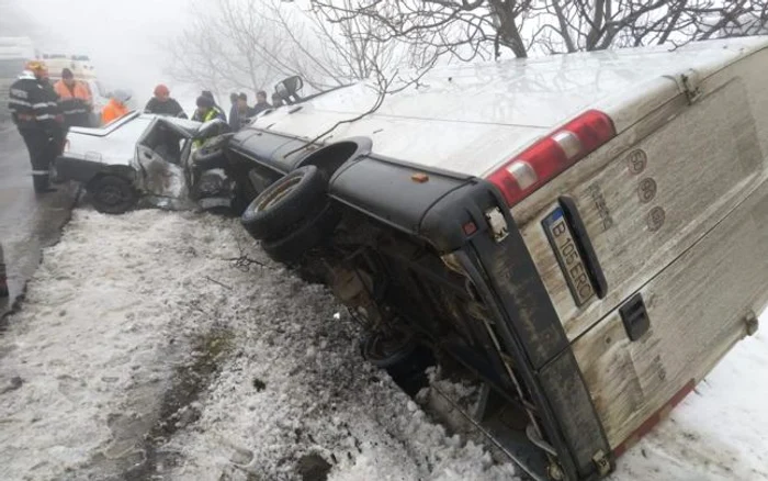 Accidentul a avut loc într-o curbă FOTO DRDP