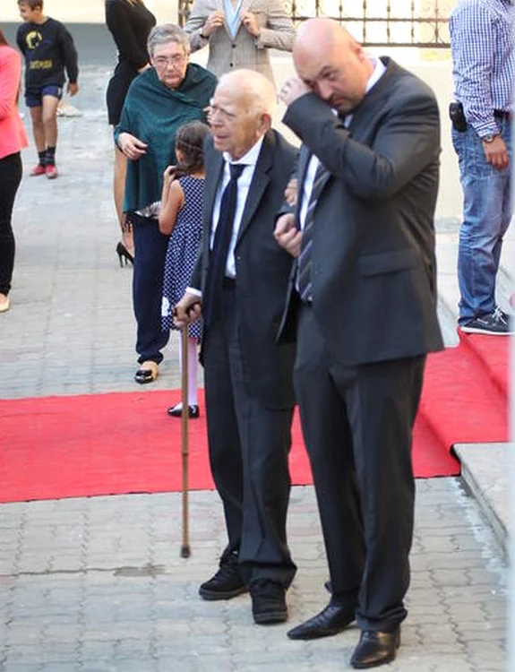 Tatăl artistului, într-o fotografie de la nunta lui Horia Brenciu cu Alice Dumitrescu din 2014