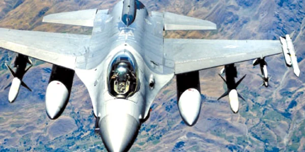 Avioane de luptă F-16 ar urma să fie desfăşurate în Polonia