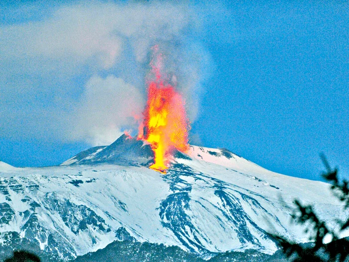 Bătrânul Etna s-a trezit din amorţire la 6 ianuarie (FOTO: afp)