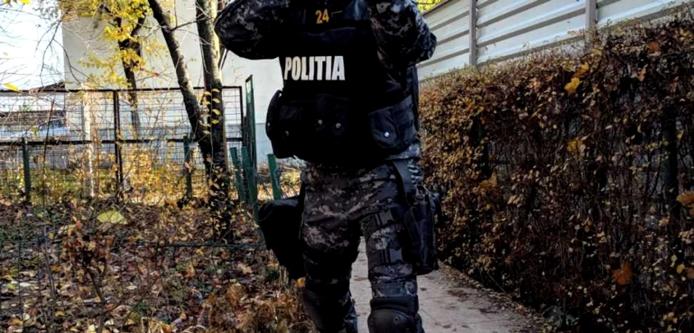 Foarte mulţi dintre disciolii lui Dumitru Muşat vor să urmeze o carieră militară, văzând în el un exemplu demn de urmat.