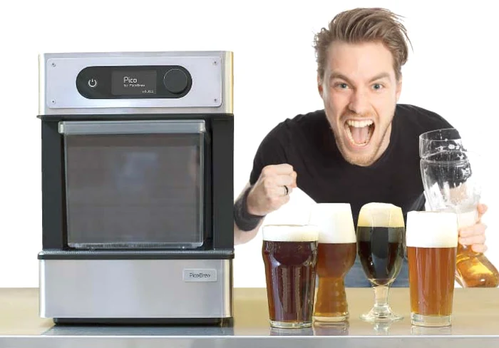 O firmă americană a dat lovitura cu «minifăbricuţa» de alcool pe care o poţi pune pe bufet, în bucătărie