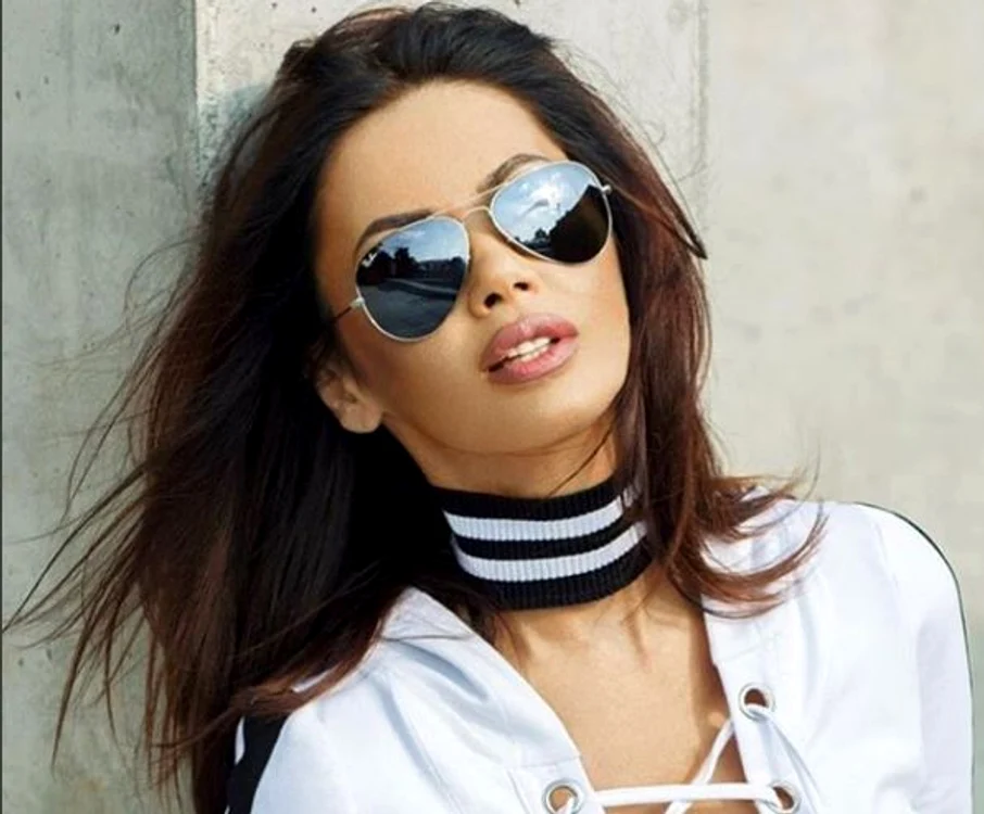 
    Oana a adoptat și o pisicuță care îi amintește de motanul ei care a murit Foto Instagram  