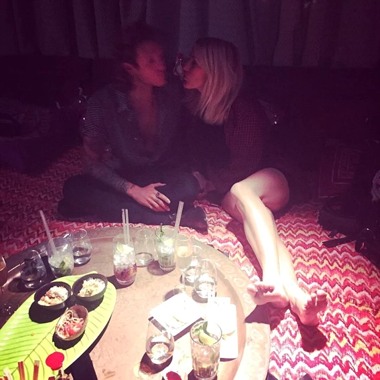 poza indragostiti jpeg